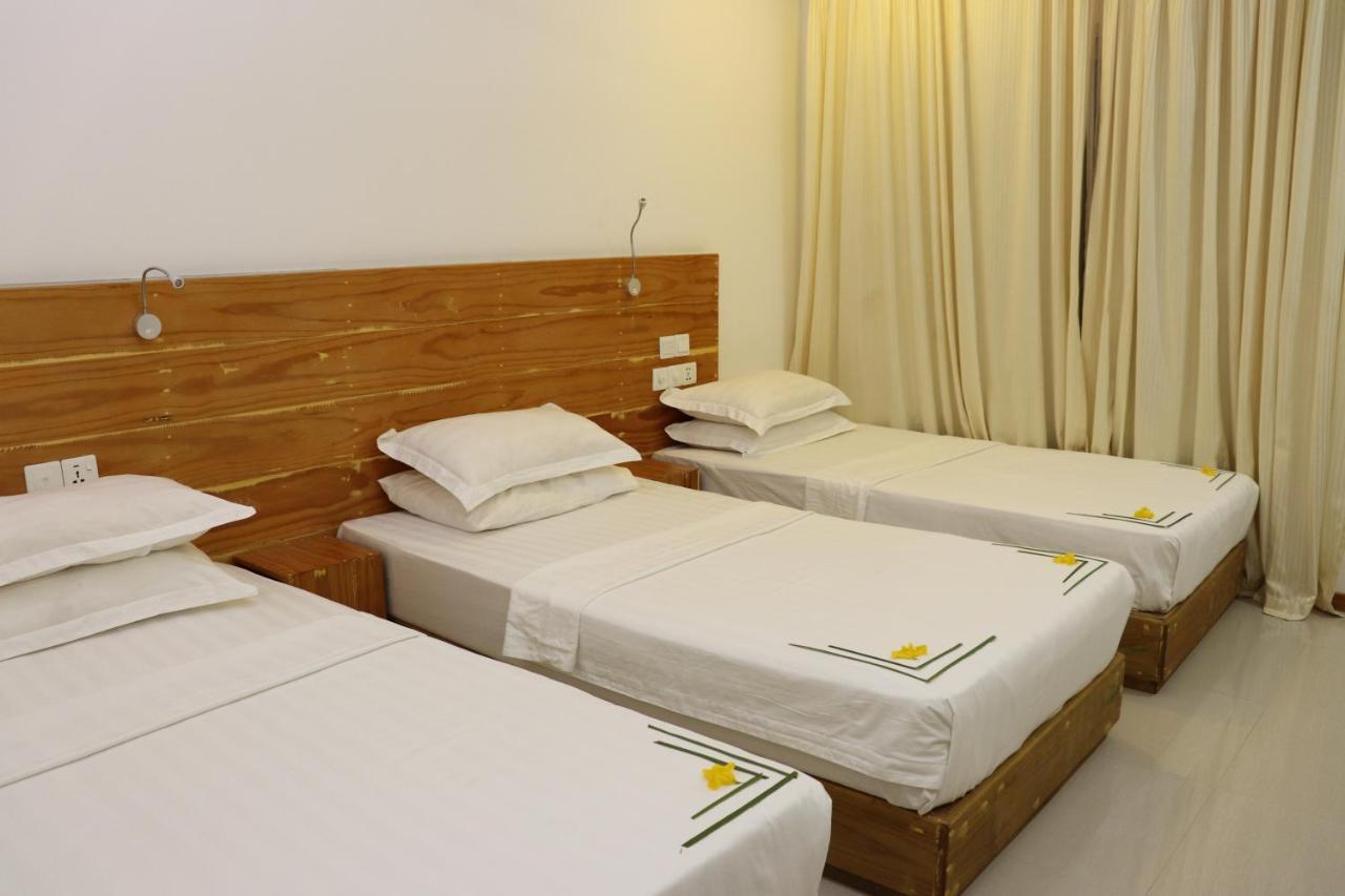 Alaika Maafushi Hotel Exterior foto