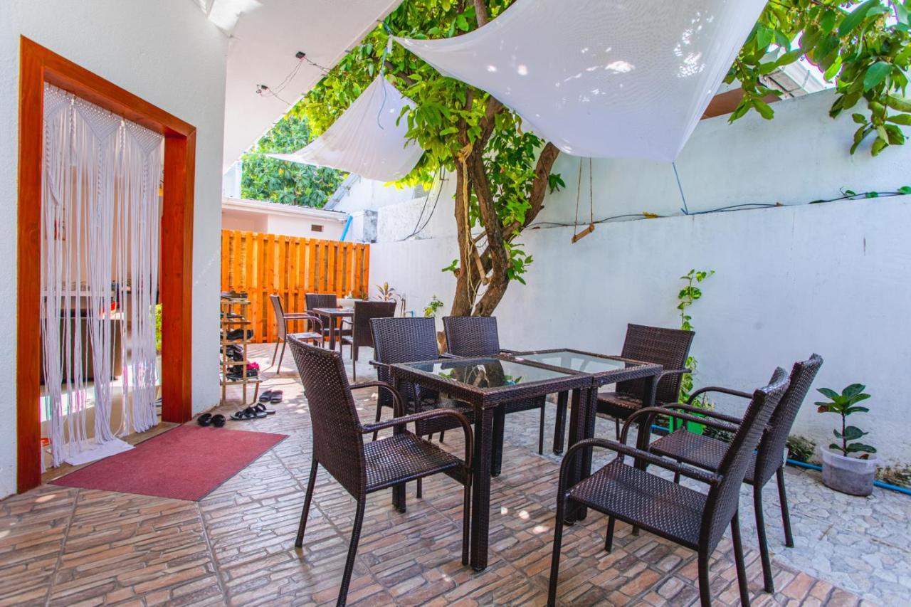 Alaika Maafushi Hotel Exterior foto