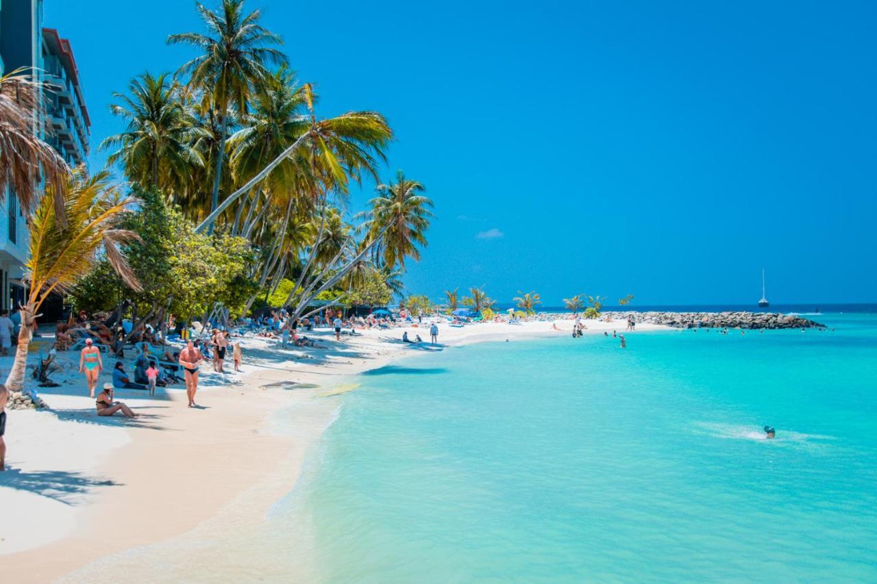 Alaika Maafushi Hotel Exterior foto