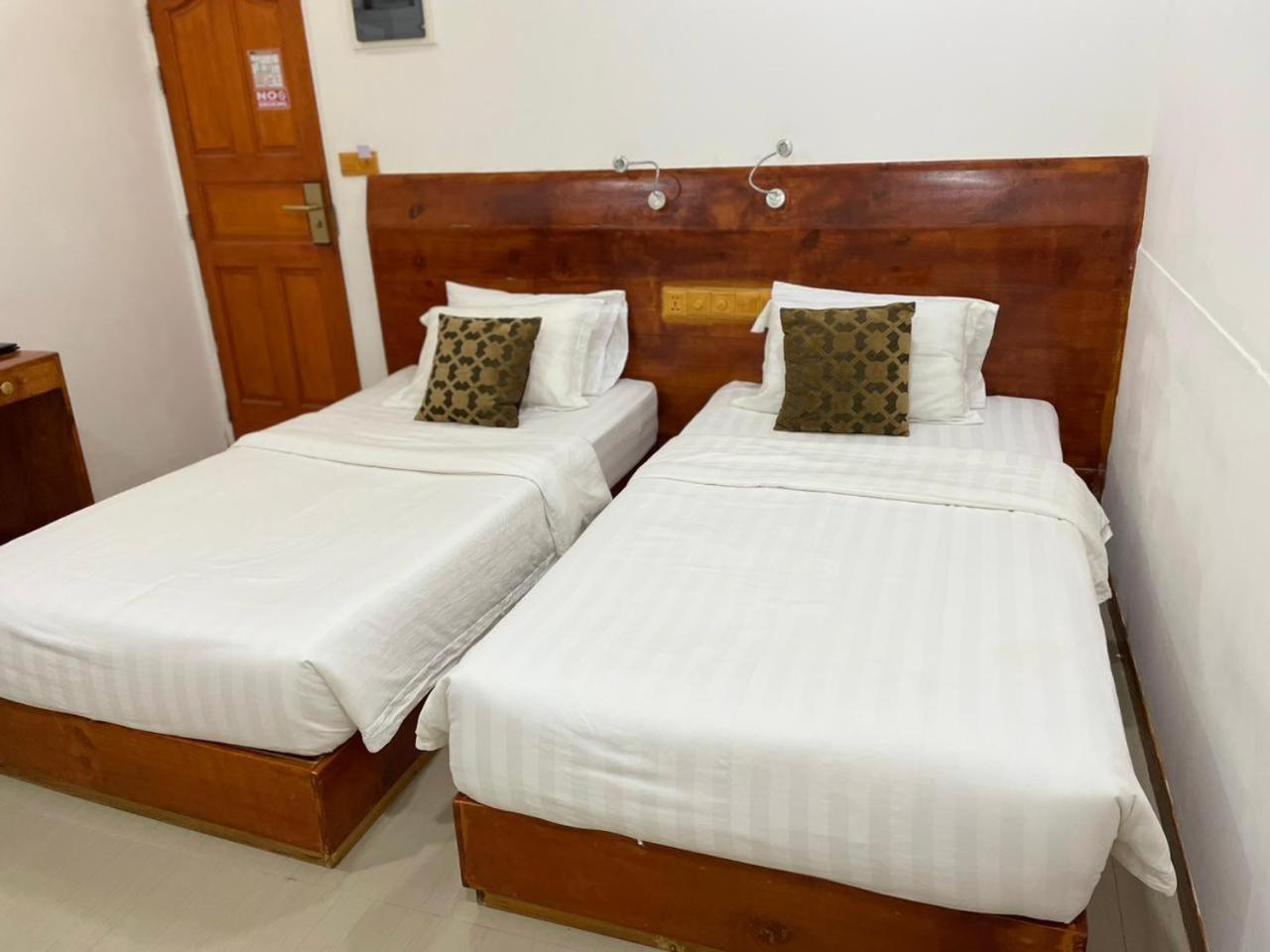 Alaika Maafushi Hotel Exterior foto